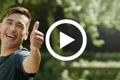 Portrait von Teilnehmer des Integrationprogramms mitten unter uns