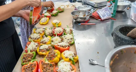 Vorbereitete gefüllte Peperoni