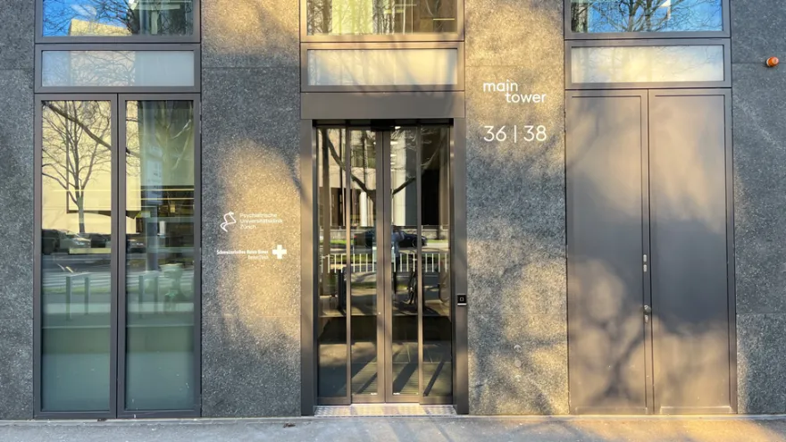 Eingang Standort in Oerlikon