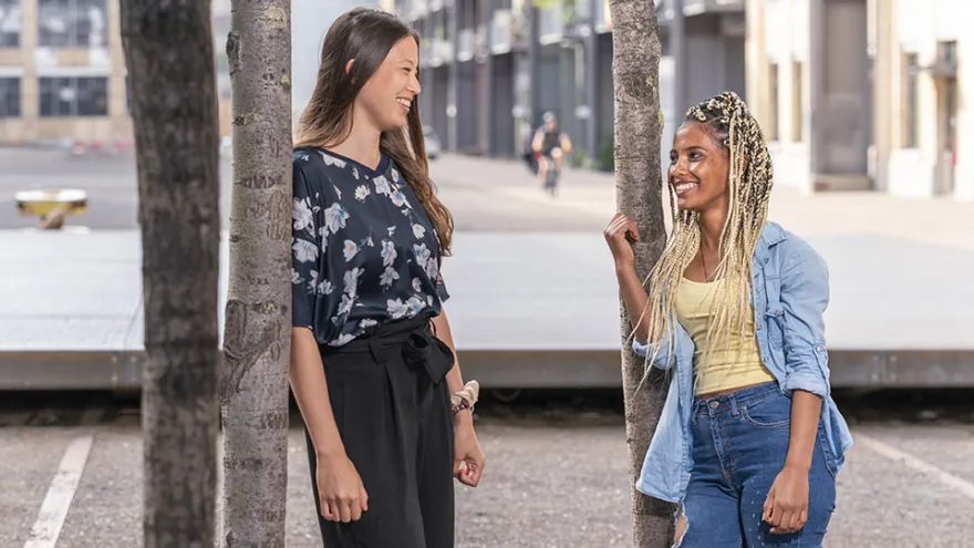 Ein Tandem von "come together" unterhält sich in Winterthur. 
