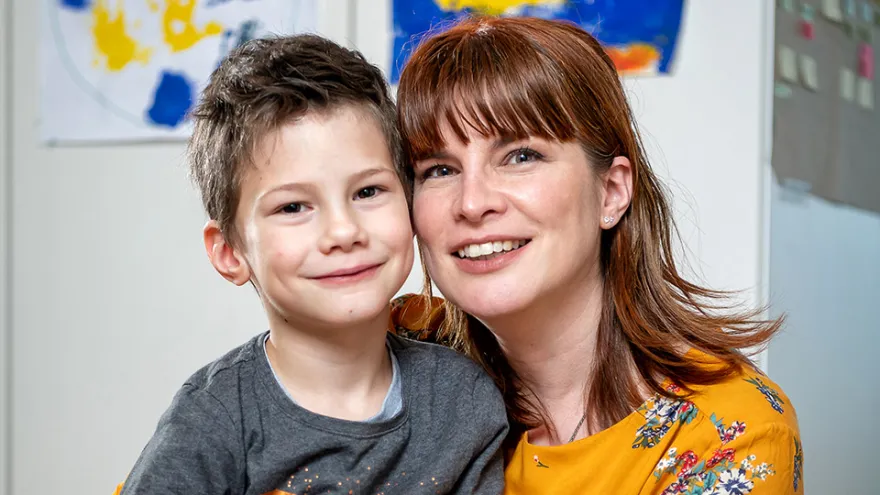 Wir bieten professionelle Kinderbetreuung bei Ihnen zu Hause, wenn Sie einen Engpass haben.