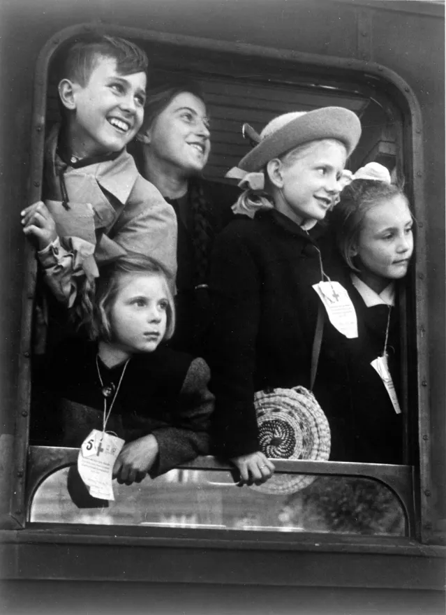 Kinderzug SRK in Richtung Wien im Herbst 1947